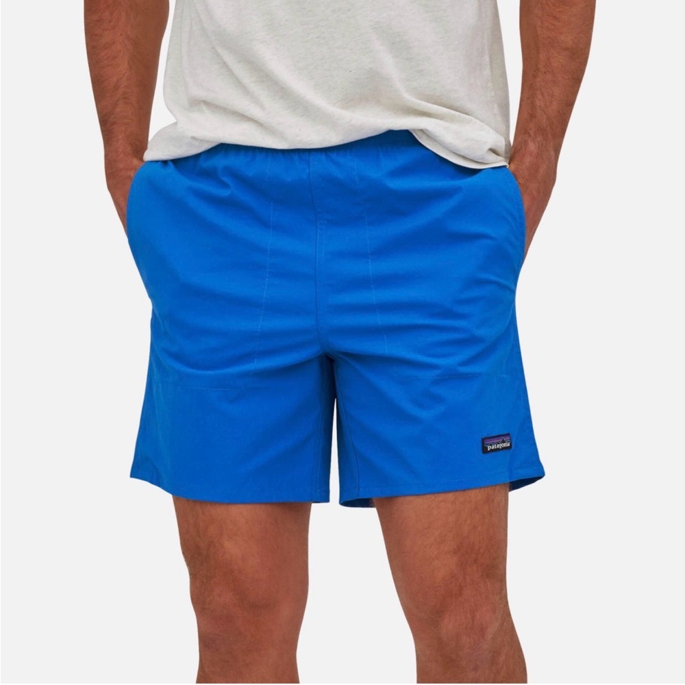 Patagonia  NWOT  Men’s baggies Blue Mesh-Lined Shorts nylon XL Anacapa blue